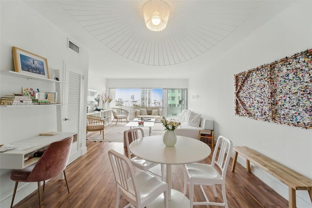 Recently Sold: $470,888 (1 beds, 1 baths, 863 Square Feet)