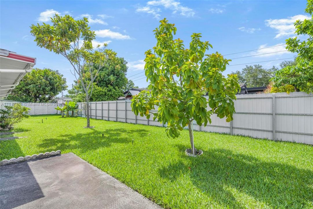 Vendido Recientemente: $680,000 (3 camas, 2 baños, 1325 Pies cuadrados)