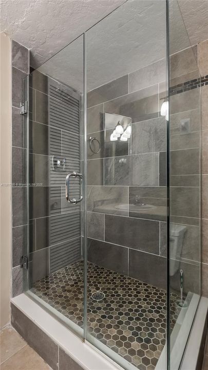 На продажу: $375,000 (2 спален, 2 ванн, 1264 Квадратных фут)