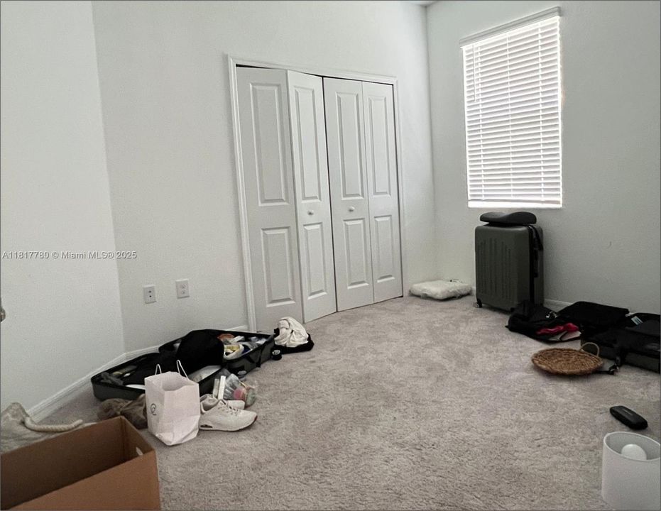 На продажу: $389,000 (3 спален, 2 ванн, 1389 Квадратных фут)