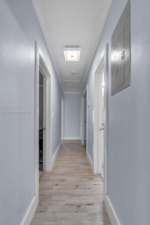 Recently Sold: $650,000 (5 beds, 3 baths, 1803 Square Feet)