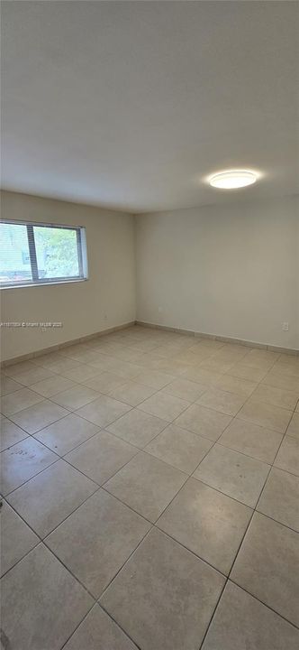 Recently Rented: $1,950 (2 beds, 1 baths, 24886 Square Feet)