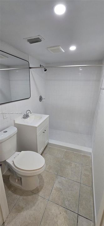 Recently Rented: $1,950 (2 beds, 1 baths, 24886 Square Feet)