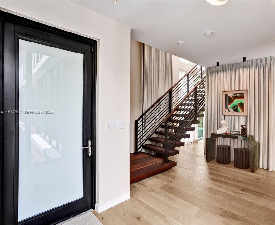 En Venta: $5,100,000 (4 camas, 4 baños, 4000 Pies cuadrados)