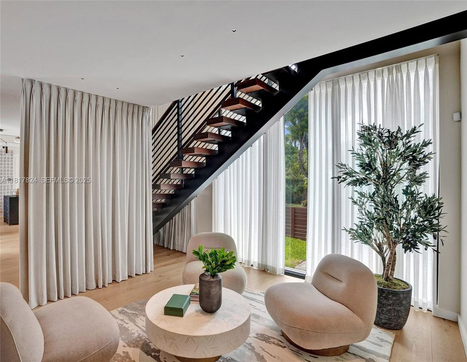 En Venta: $5,100,000 (4 camas, 4 baños, 4000 Pies cuadrados)