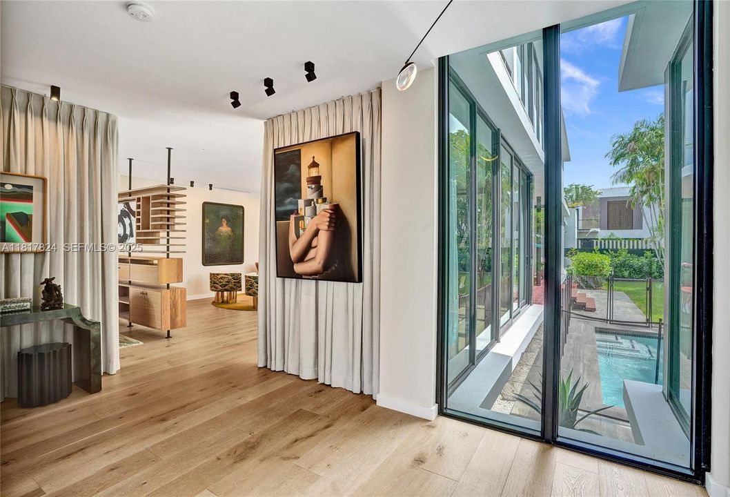 En Venta: $5,100,000 (4 camas, 4 baños, 4000 Pies cuadrados)