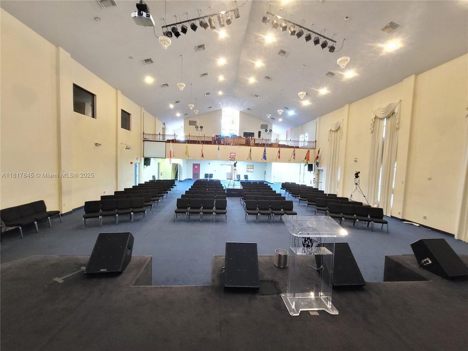 В аренду: $10,000 (0 спален, 0 ванн, 0 Квадратных фут)