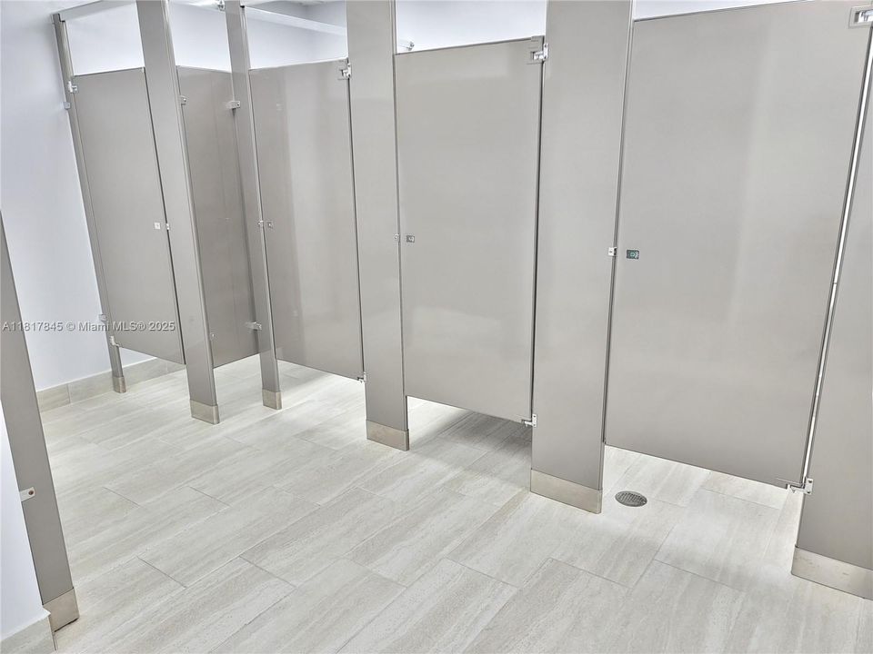 В аренду: $10,000 (0 спален, 0 ванн, 0 Квадратных фут)