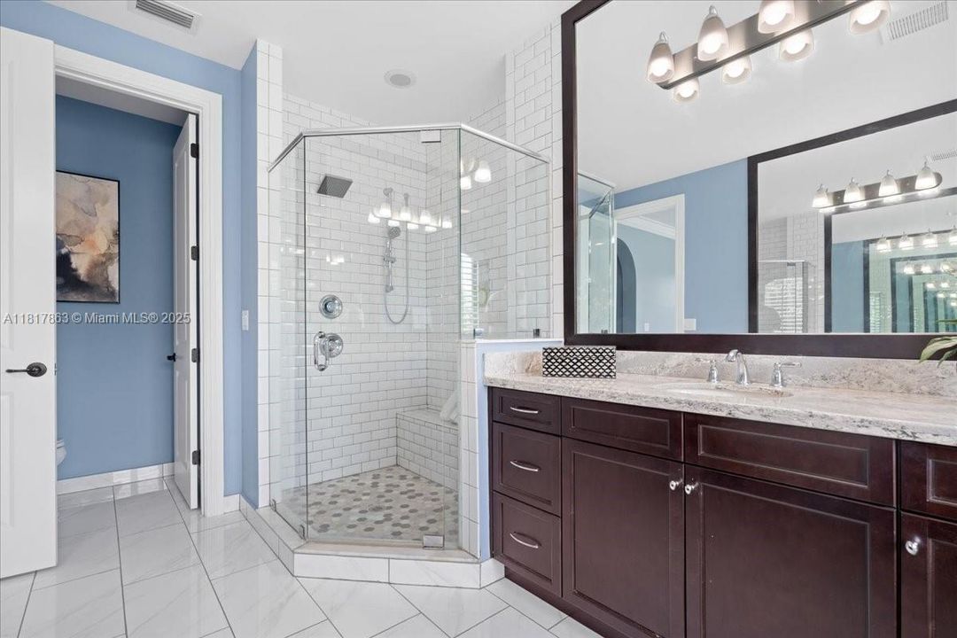 Full Bathroom Upstairs