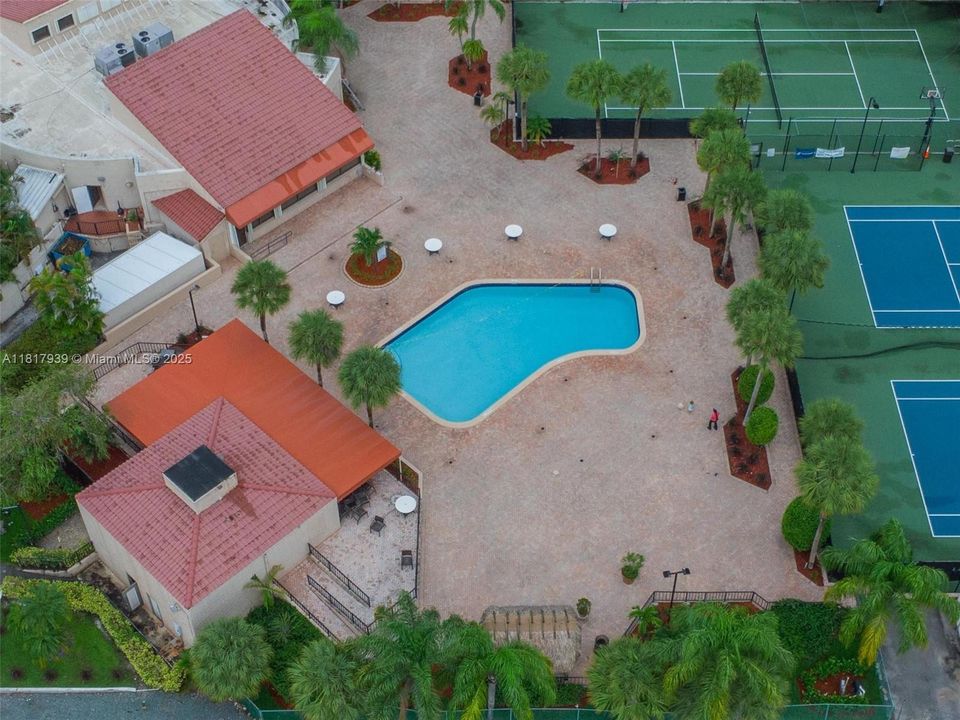 待售: $580,000 (3 贝兹, 2 浴室, 1712 平方英尺)