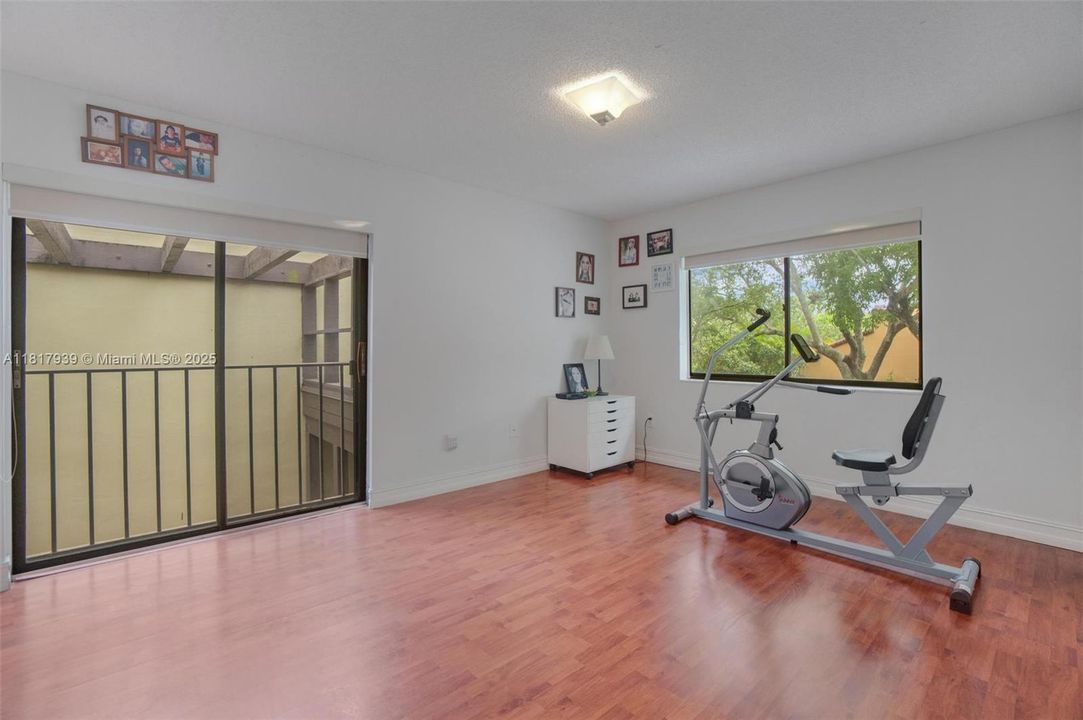 待售: $580,000 (3 贝兹, 2 浴室, 1712 平方英尺)