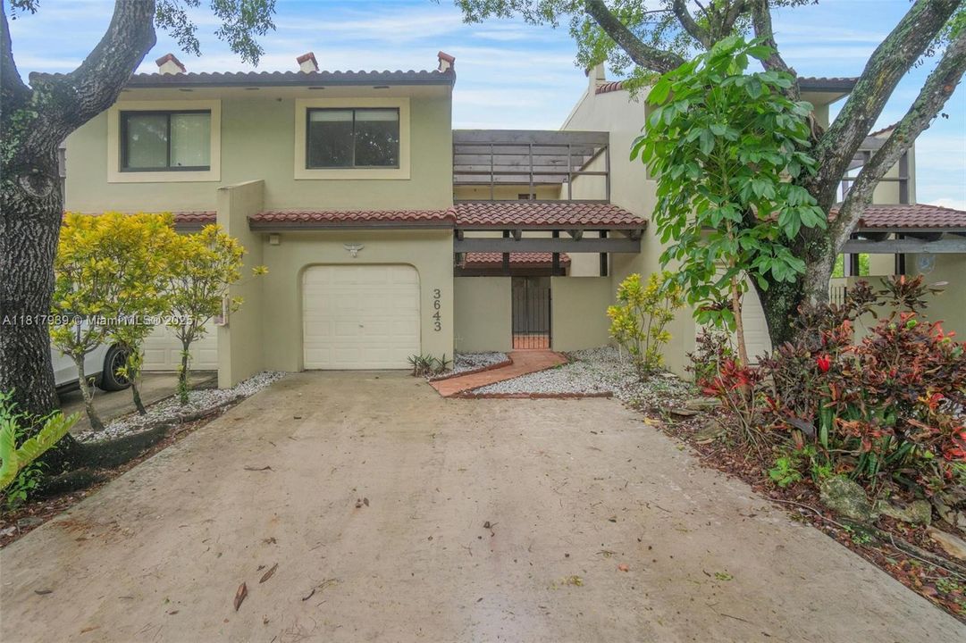 待售: $580,000 (3 贝兹, 2 浴室, 1712 平方英尺)