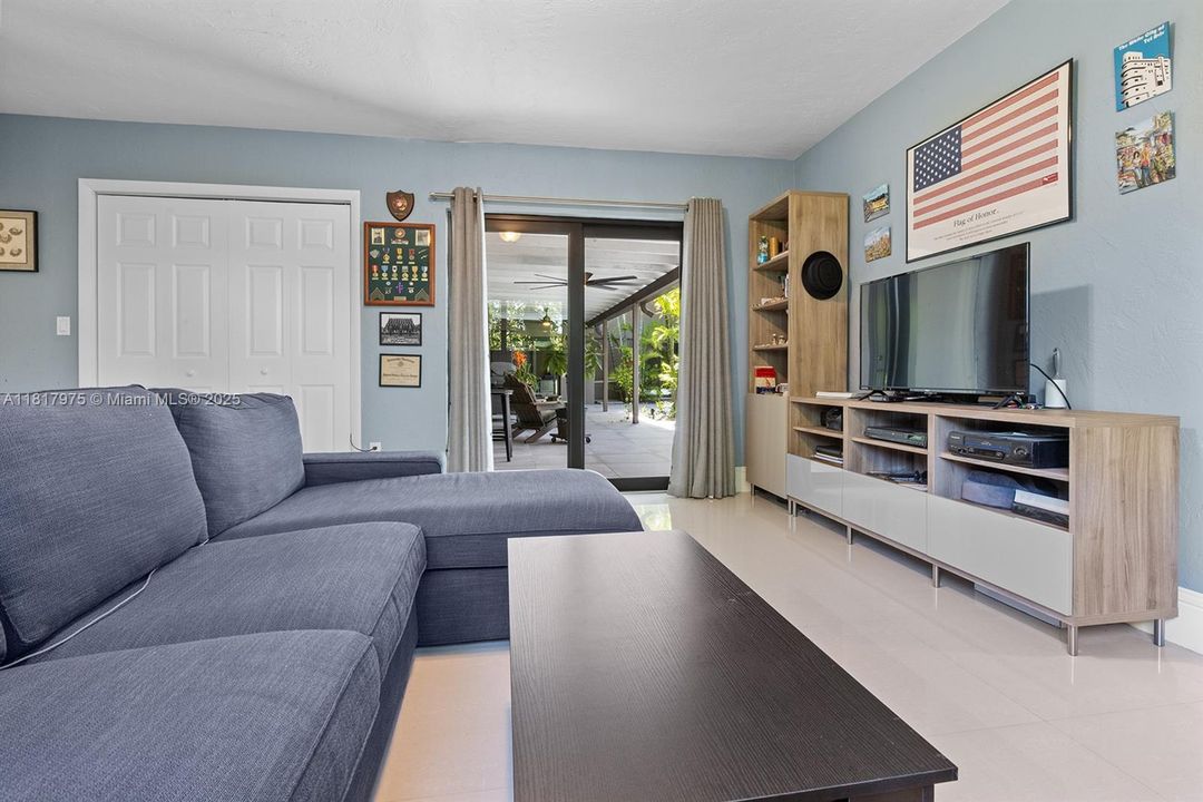 Office/Den - Bedroom Living Room