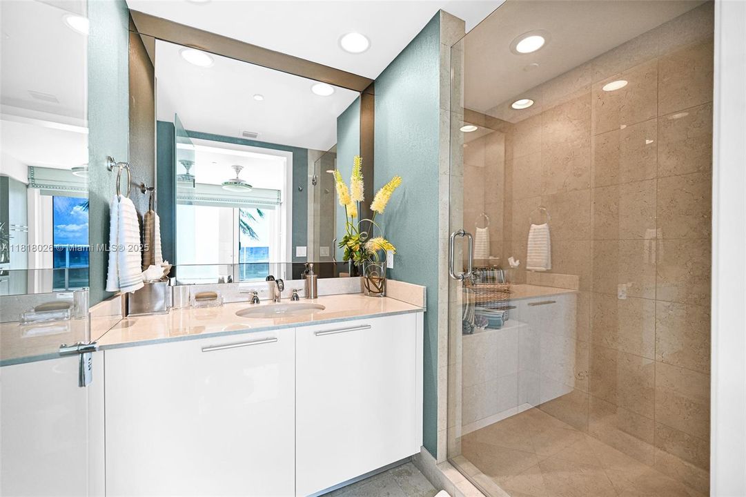 Recently Sold: $250,000 (1 beds, 1 baths, 0 Square Feet)