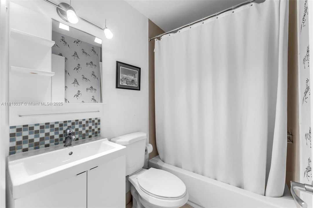 Недавно продано: $1,149,000 (4 спален, 3 ванн, 2086 Квадратных фут)