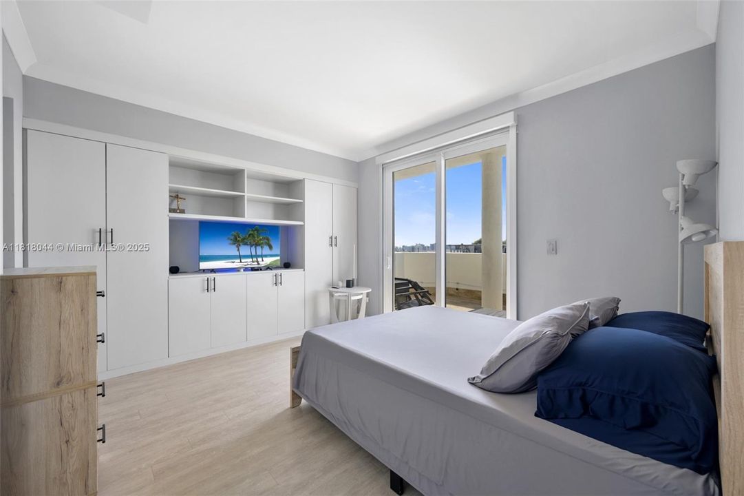 Activo con contrato: $450,000 (1 camas, 2 baños, 660 Pies cuadrados)