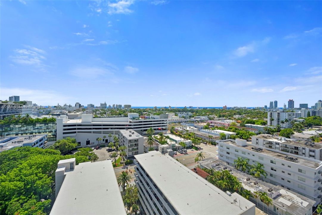 Activo con contrato: $450,000 (1 camas, 2 baños, 660 Pies cuadrados)