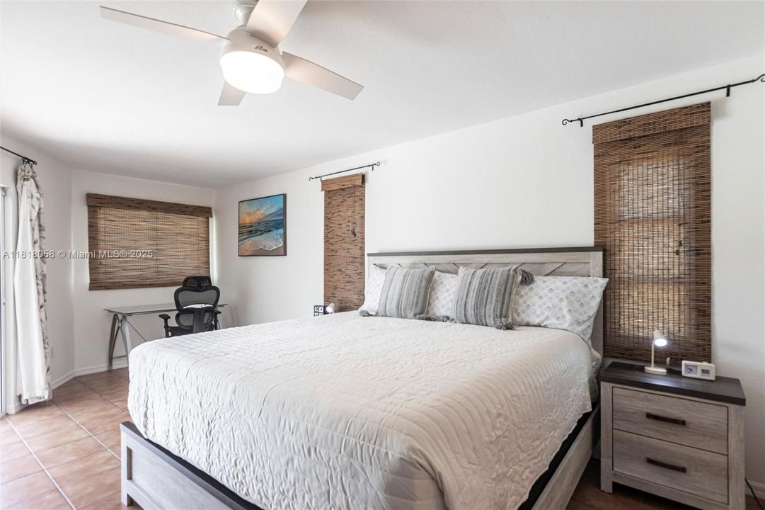 Recently Sold: $420,000 (3 beds, 2 baths, 1621 Square Feet)