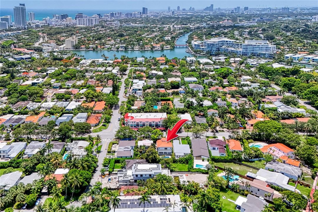 待售: $2,600,000 (5 贝兹, 3 浴室, 2352 平方英尺)