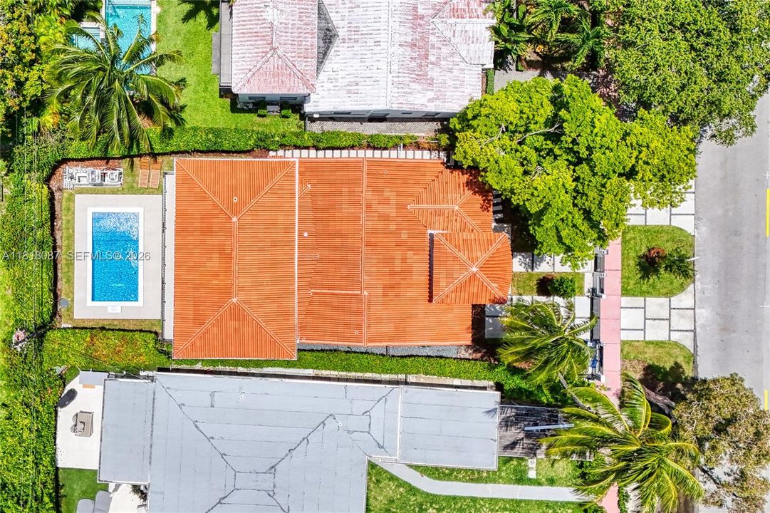 待售: $2,600,000 (5 贝兹, 3 浴室, 2352 平方英尺)