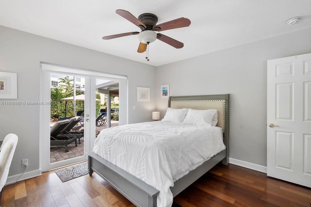 На продажу: $1,149,000 (2 спален, 2 ванн, 1440 Квадратных фут)