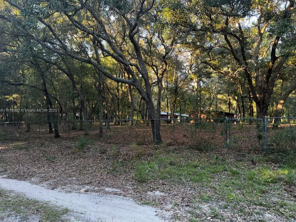 Vendido Recientemente: $50,000 (1.03 acres)