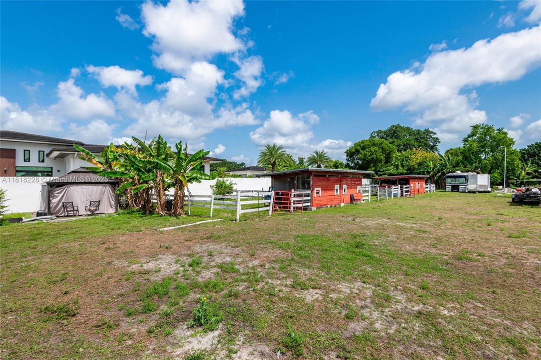 Active With Contract: $2,600,000 (6 beds, 2 baths, 3950 Square Feet)