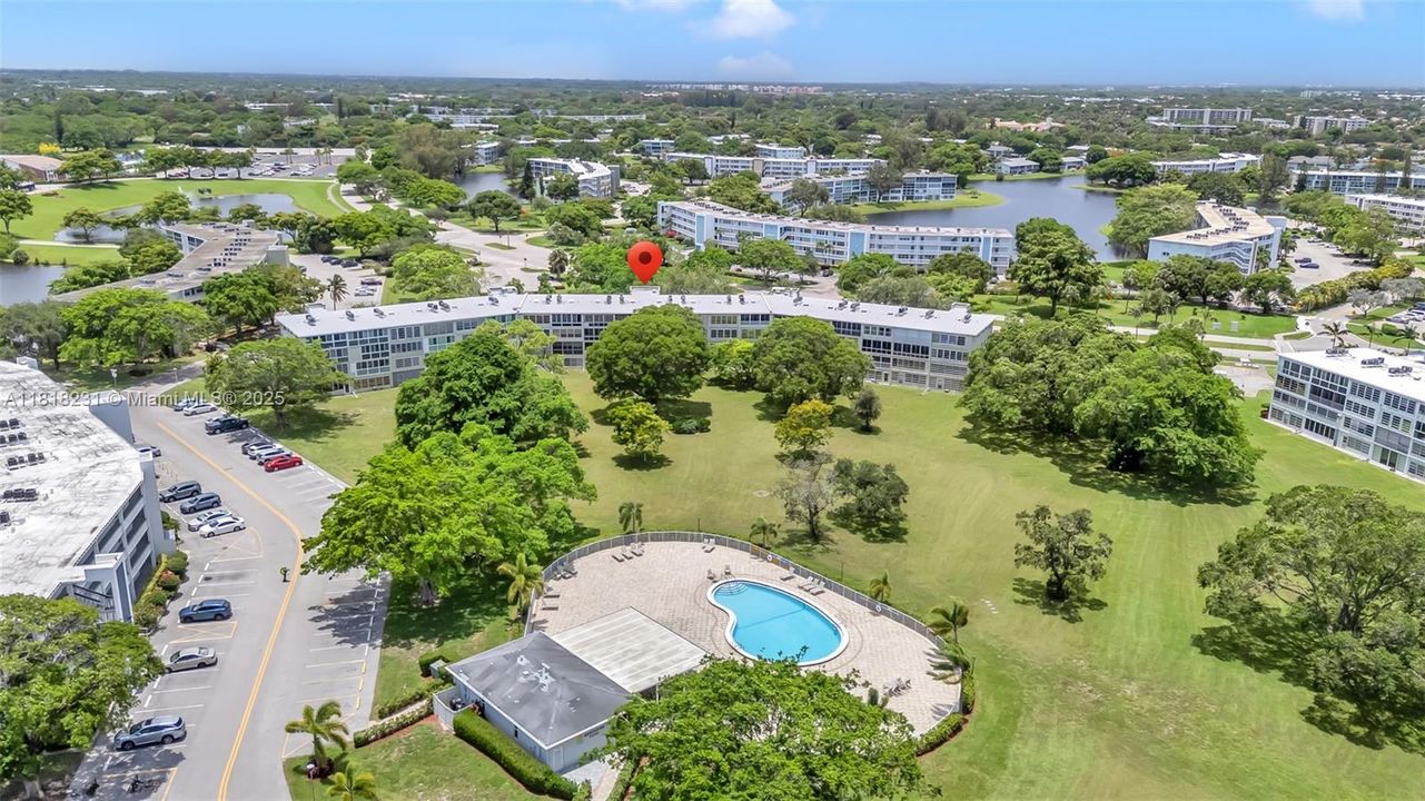 待售: $109,000 (1 贝兹, 2 浴室, 719 平方英尺)