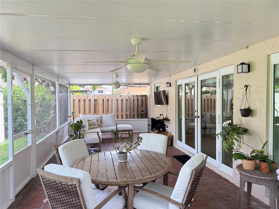 Covered/Screened Patio