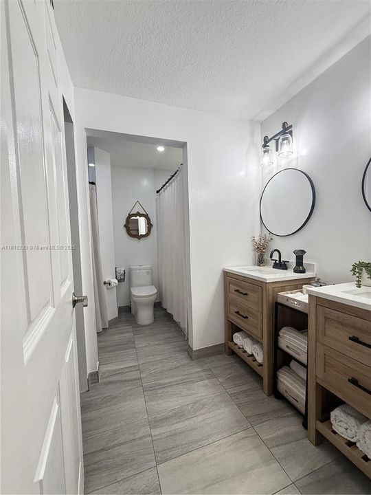 Master Ensuite Bathroom