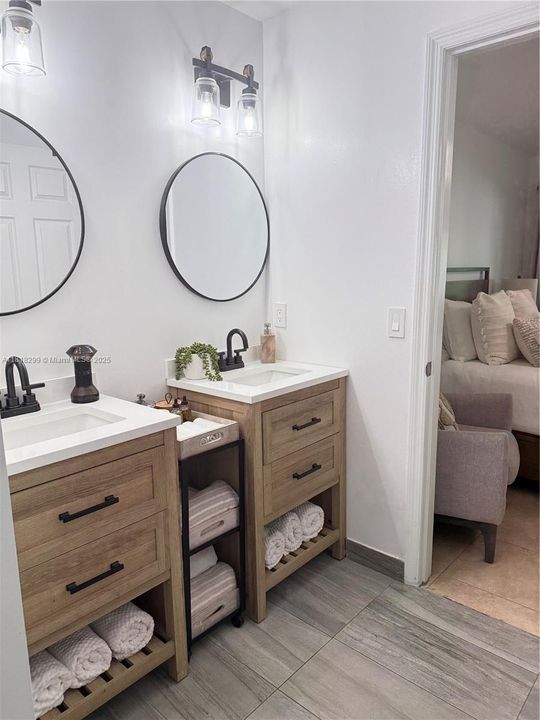 Master Ensuite Bathroom