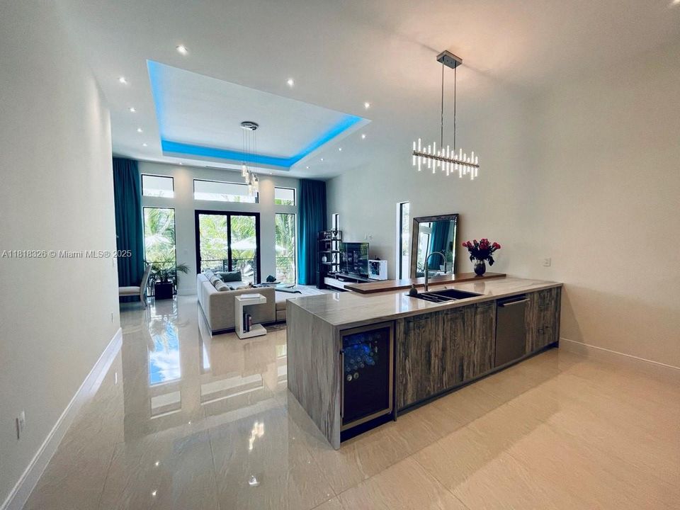 待售: $1,449,000 (4 贝兹, 3 浴室, 2214 平方英尺)