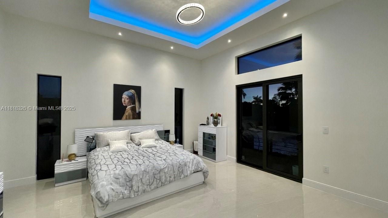 待售: $1,449,000 (4 贝兹, 3 浴室, 2214 平方英尺)