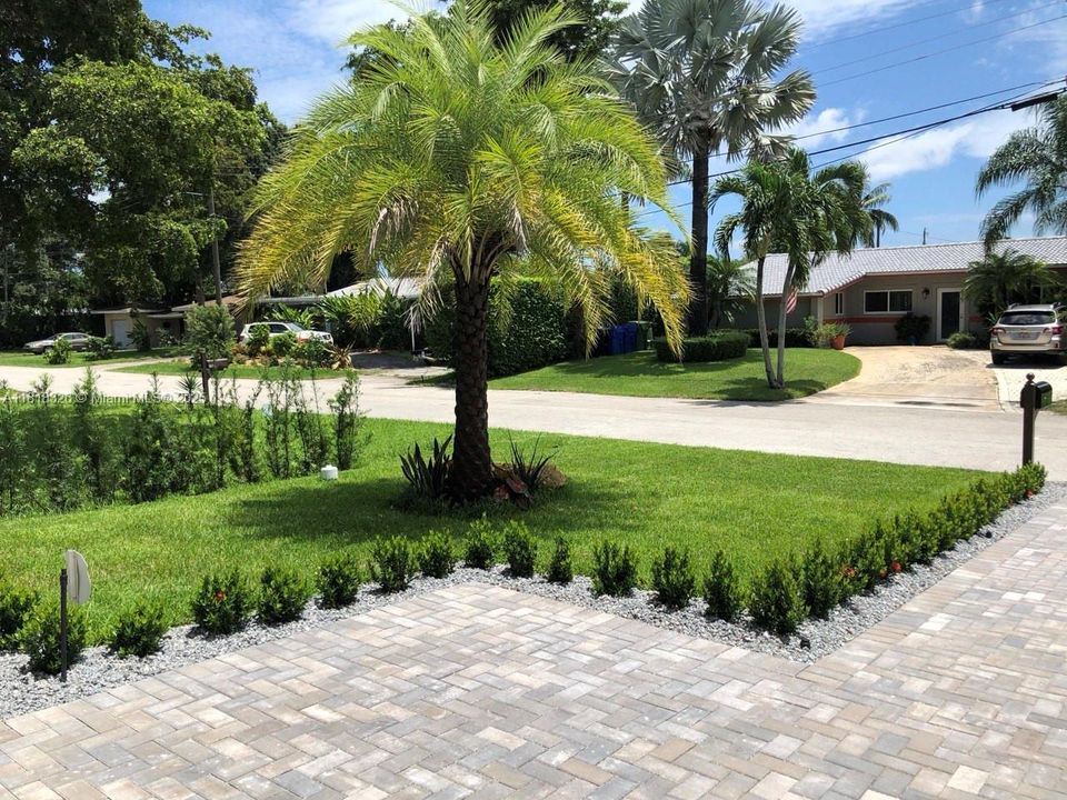 待售: $1,449,000 (4 贝兹, 3 浴室, 2214 平方英尺)