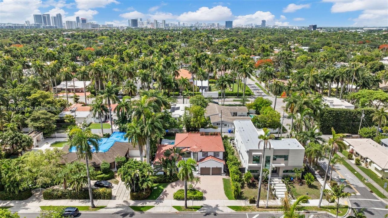 Activo con contrato: $1,850,000 (5 camas, 4 baños, 4281 Pies cuadrados)