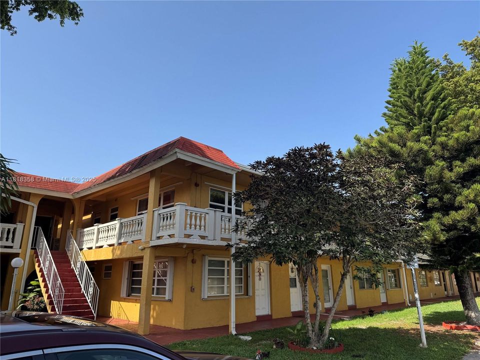 En Venta: $180,000 (2 camas, 2 baños, 1041 Pies cuadrados)