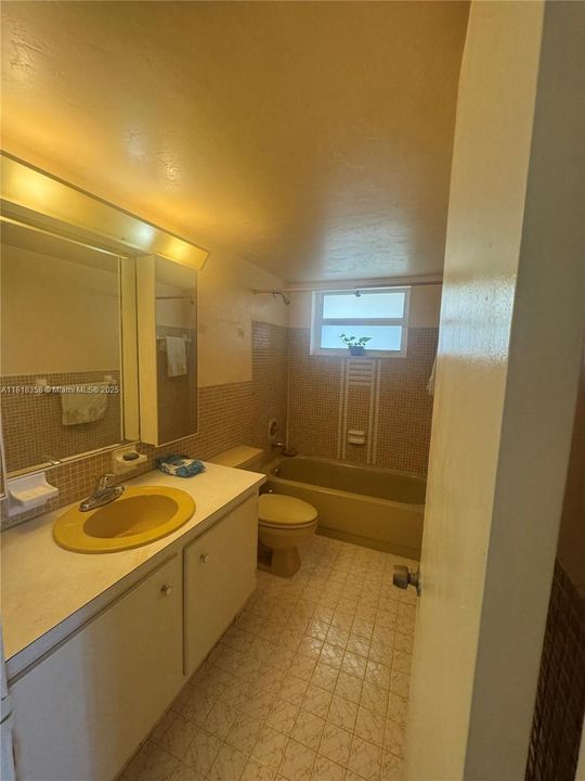 En Venta: $180,000 (2 camas, 2 baños, 1041 Pies cuadrados)