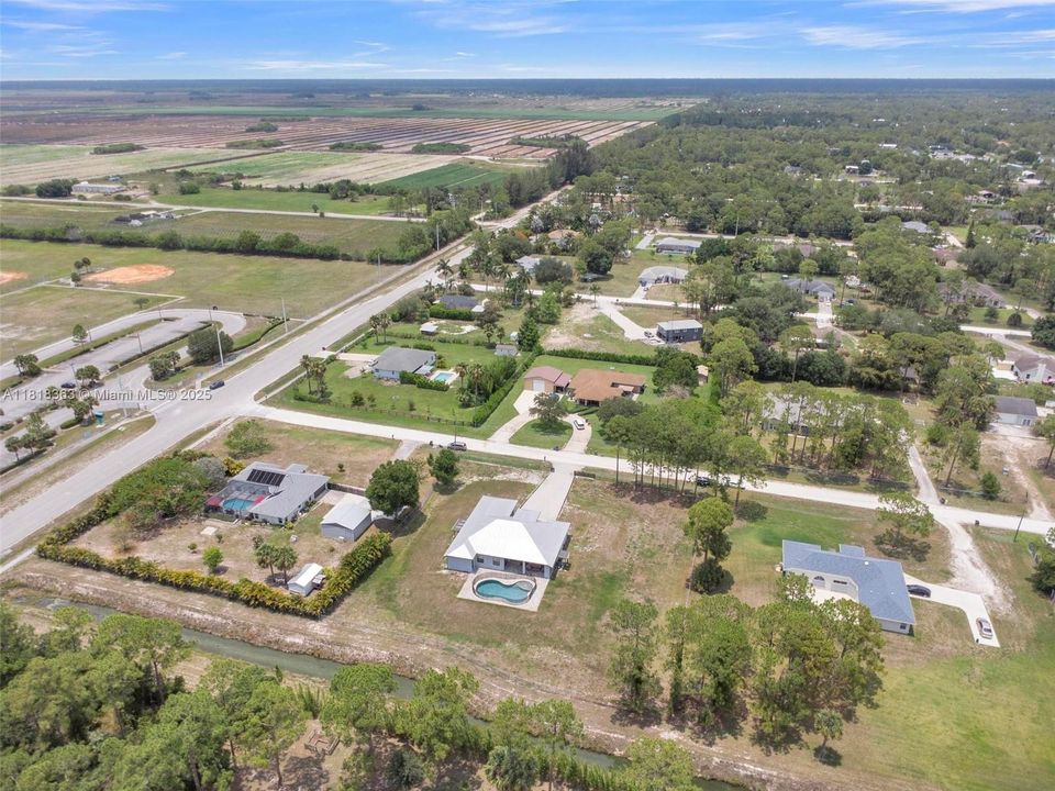 En Venta: $980,000 (5 camas, 3 baños, 2620 Pies cuadrados)