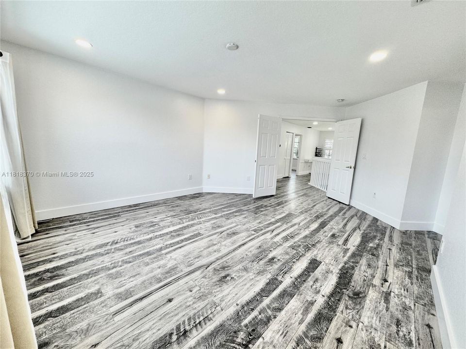 最近租的: $7,000 (4 贝兹, 3 浴室, 3120 平方英尺)