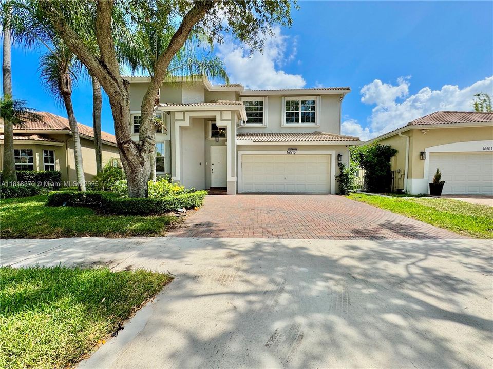 最近租的: $7,000 (4 贝兹, 3 浴室, 3120 平方英尺)