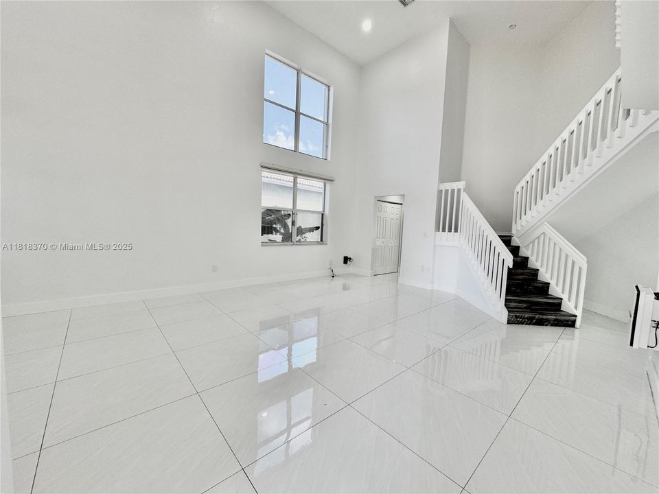 最近租的: $7,000 (4 贝兹, 3 浴室, 3120 平方英尺)