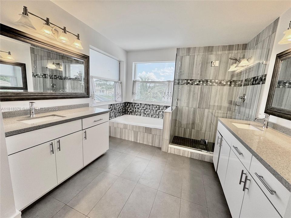 最近租的: $7,000 (4 贝兹, 3 浴室, 3120 平方英尺)