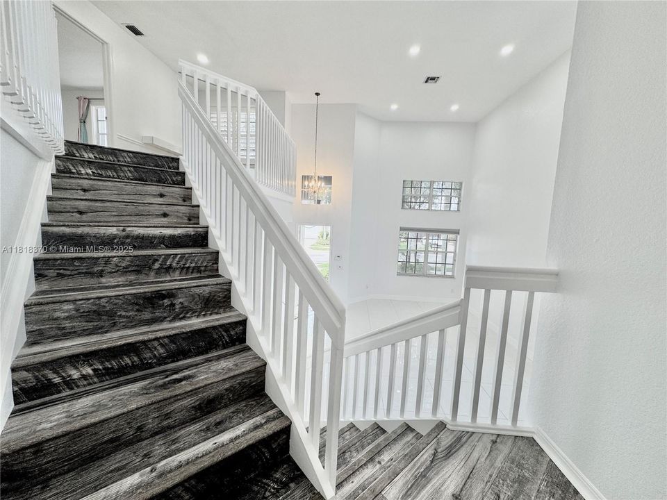 最近租的: $7,000 (4 贝兹, 3 浴室, 3120 平方英尺)