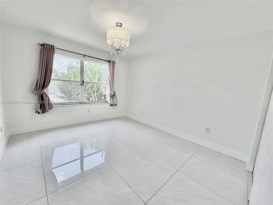 最近租的: $7,000 (4 贝兹, 3 浴室, 3120 平方英尺)