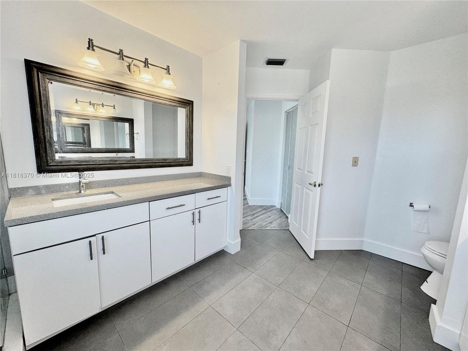 最近租的: $7,000 (4 贝兹, 3 浴室, 3120 平方英尺)