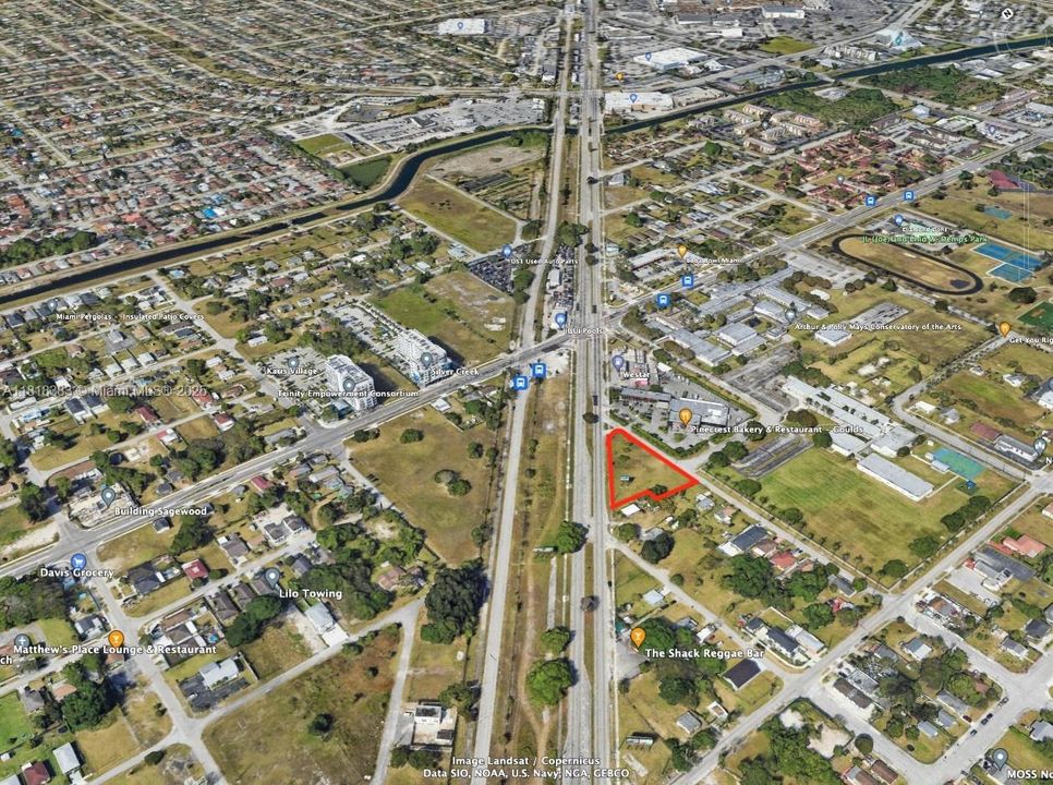 待售: $6,500,000 (1.10 acres)