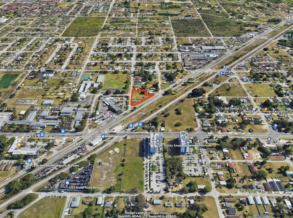 待售: $6,500,000 (1.10 acres)