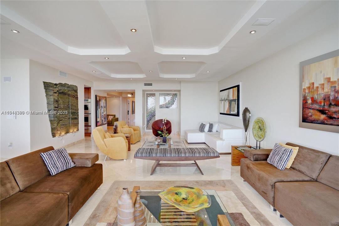 待售: $2,250,000 (3 贝兹, 3 浴室, 3400 平方英尺)