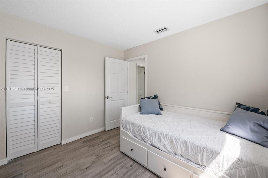 Recently Sold: $680,000 (4 beds, 2 baths, 1808 Square Feet)