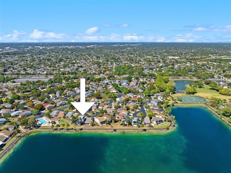 Recently Sold: $680,000 (4 beds, 2 baths, 1808 Square Feet)